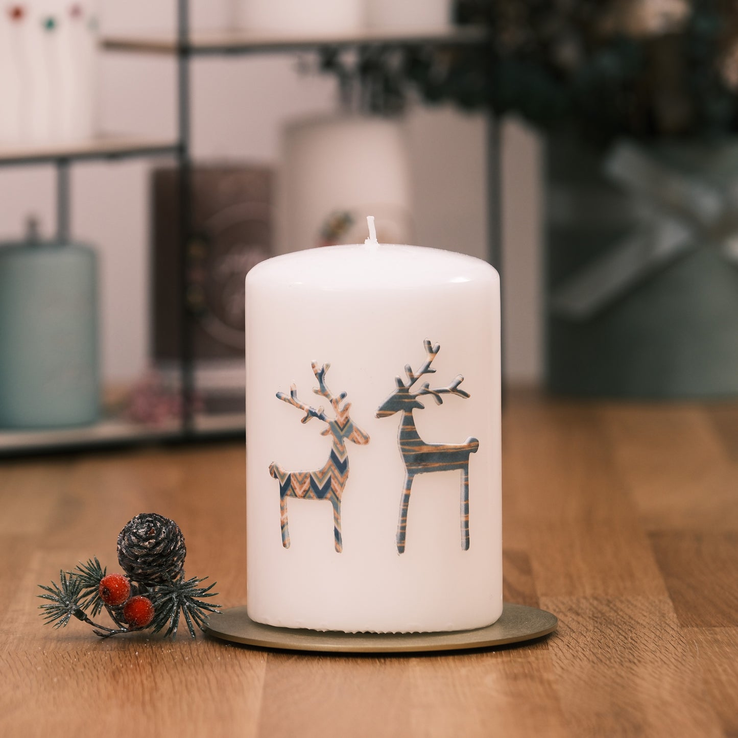 Weihnachtskerze mit Hirschen