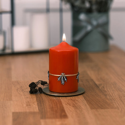 Kerze mit Mistelzweigen - Rosis Kerzen rot (120/70mm)