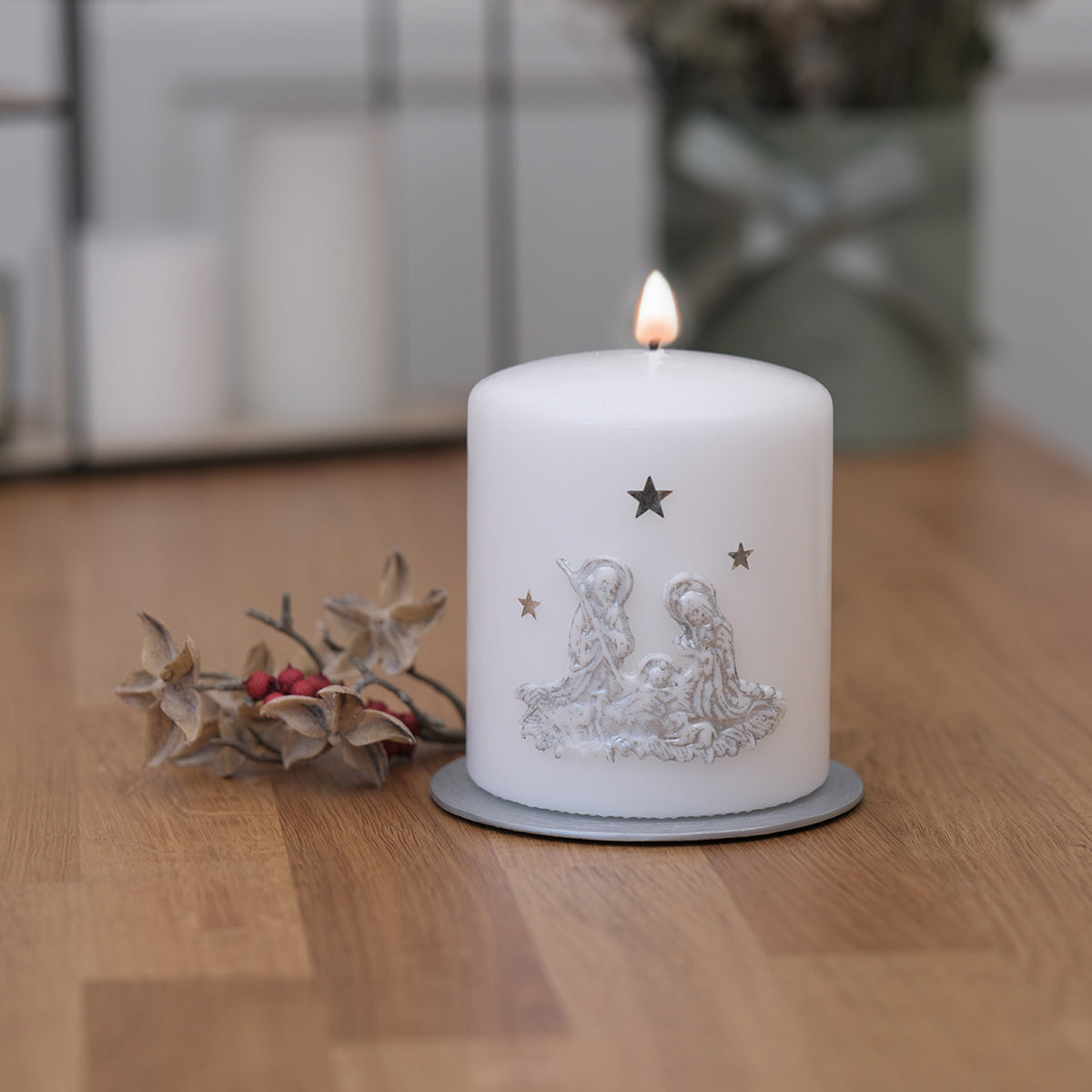 Weihnachtskerze mit Krippe & Sternen