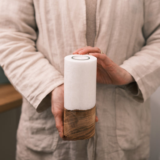 Stumpenkerze mit Holz & Docht oder Teelichteinsatz 20x8cm - Rosis Kerzen