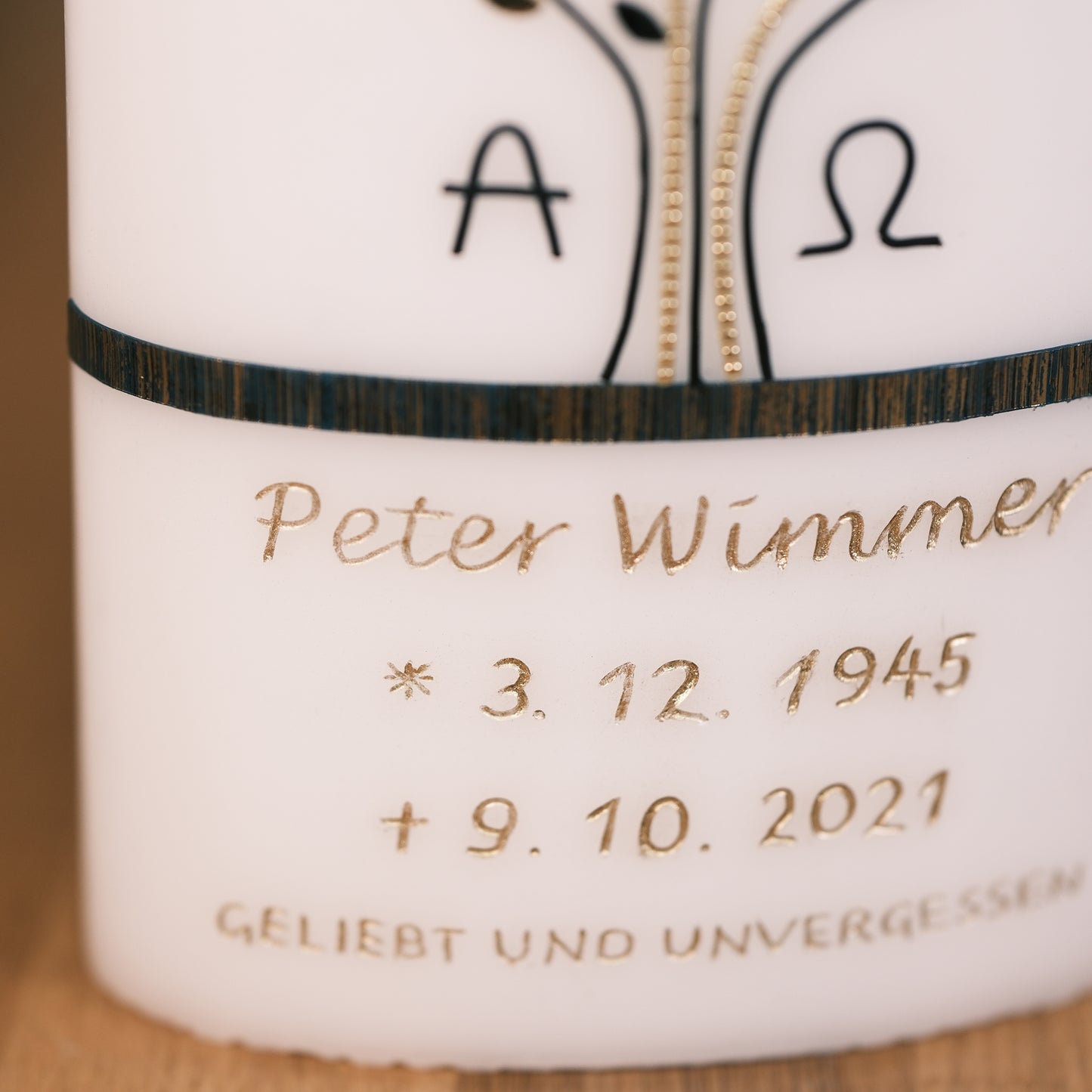 Personalisierbare Trauerkerze mit Lebensbaum - Rosis Kerzen