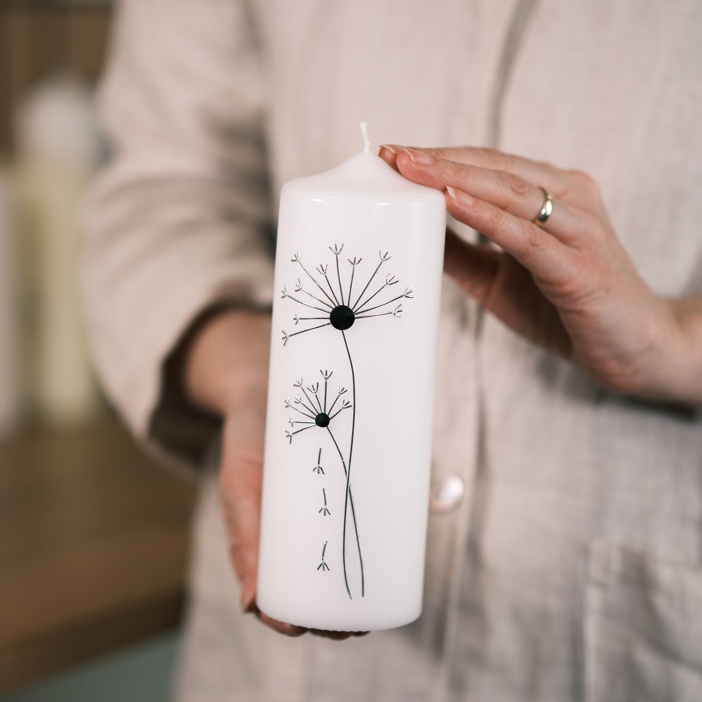 Trauerkerze mit Pusteblume - Rosis Kerzen