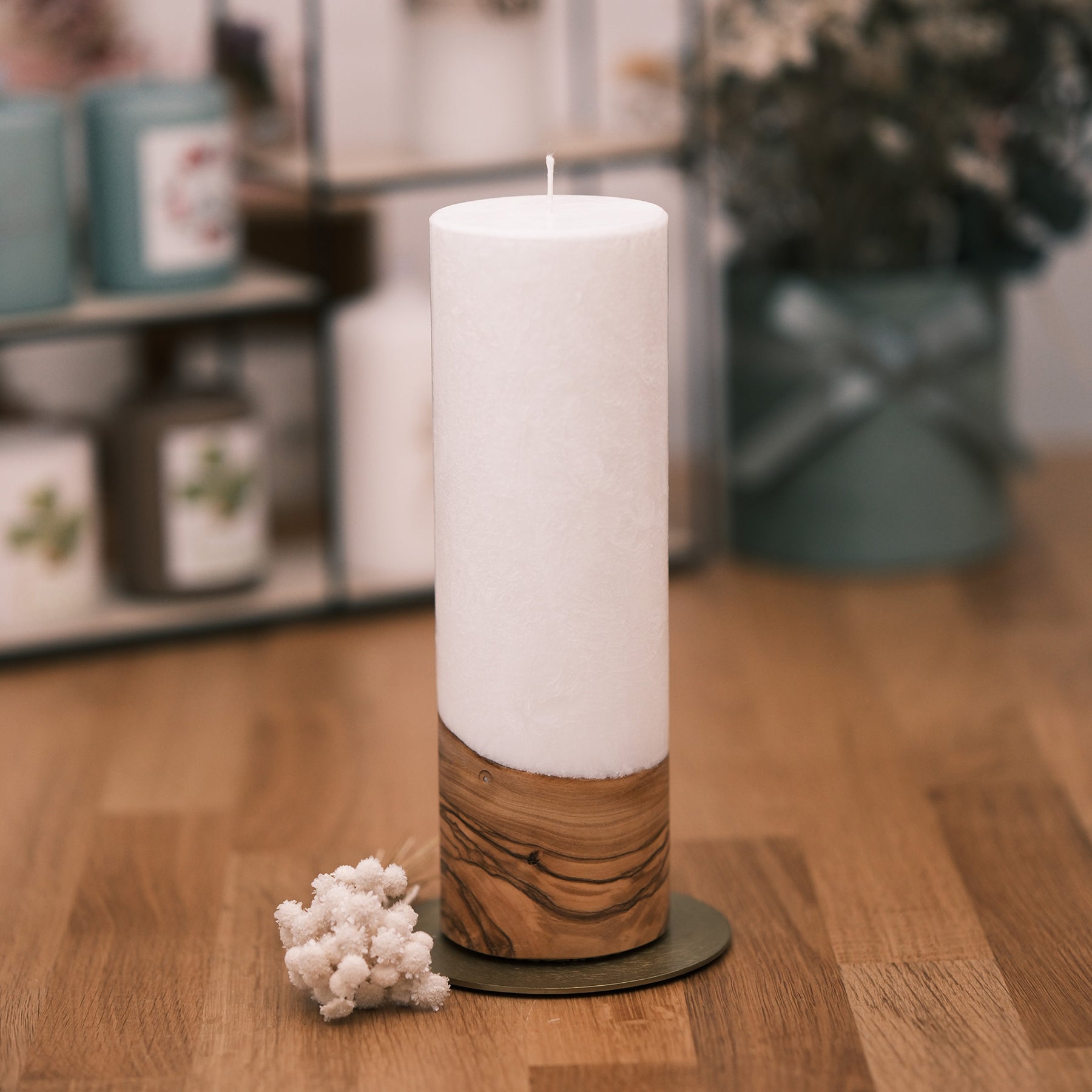 Stumpenkerze mit Holz & Docht oder Teelichteinsatz 25x8cm – Rosis Kerzen